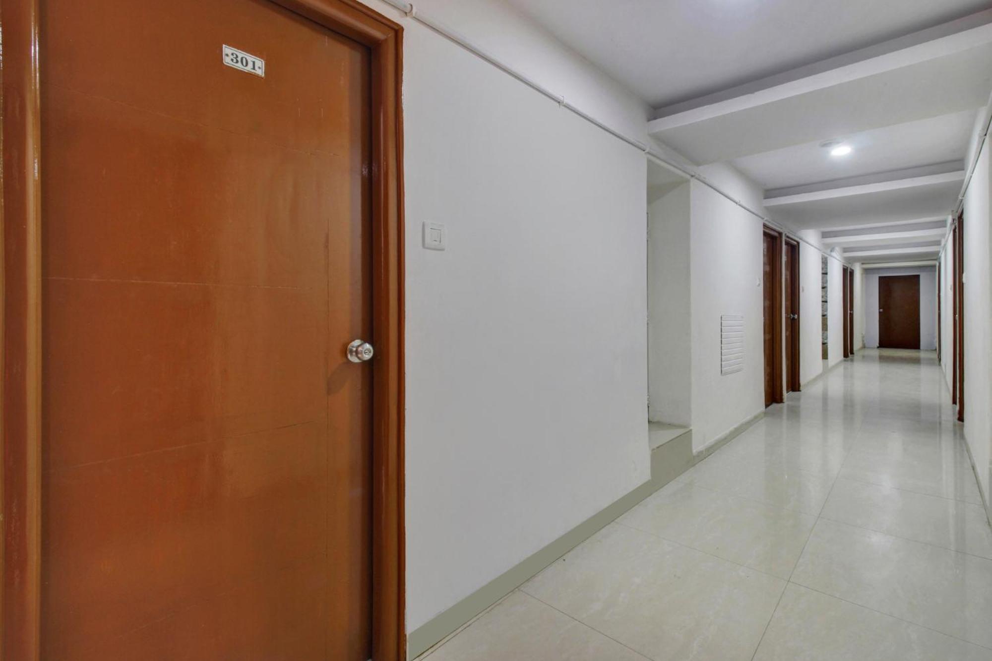 Collection O Sai Krupa Hotel Хидерабад Екстериор снимка