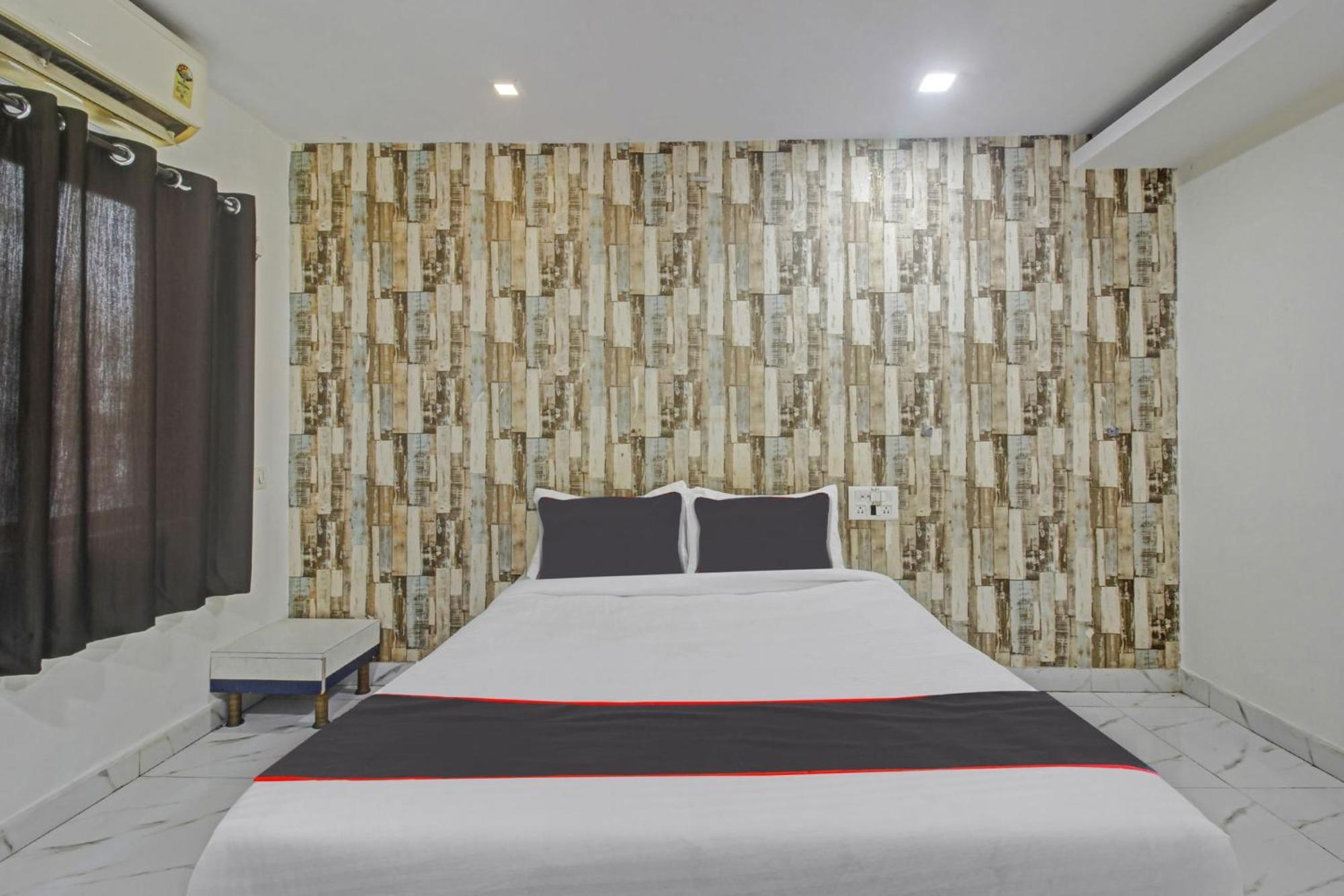 Collection O Sai Krupa Hotel Хидерабад Екстериор снимка